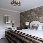 Inn Wild Boar Estate 4*