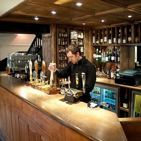 Wild Boar Estate Inn 4*