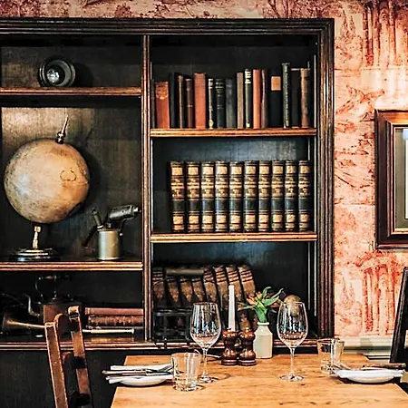 Inn Wild Boar Estate 4*