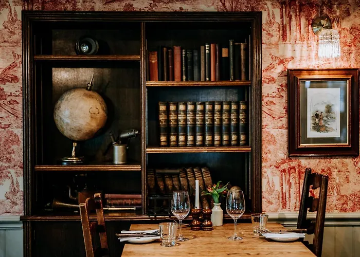 Wild Boar Estate Inn 4*